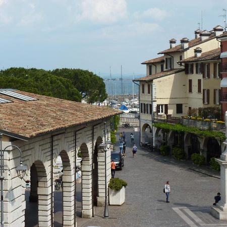 Appartamento Palazzo Del Provveditore Vista Lago Desenzano del Garda Exterior photo
