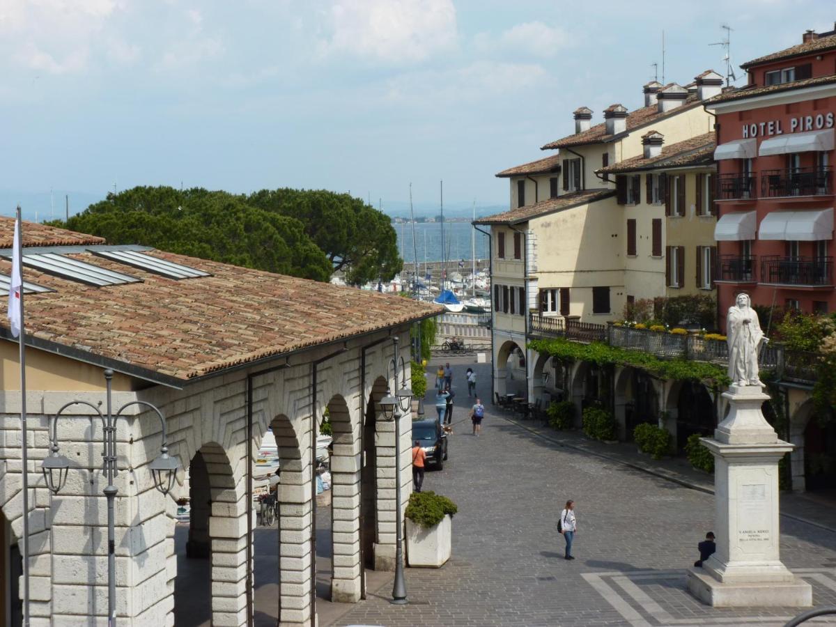 Appartamento Palazzo Del Provveditore Vista Lago Desenzano del Garda Exterior photo